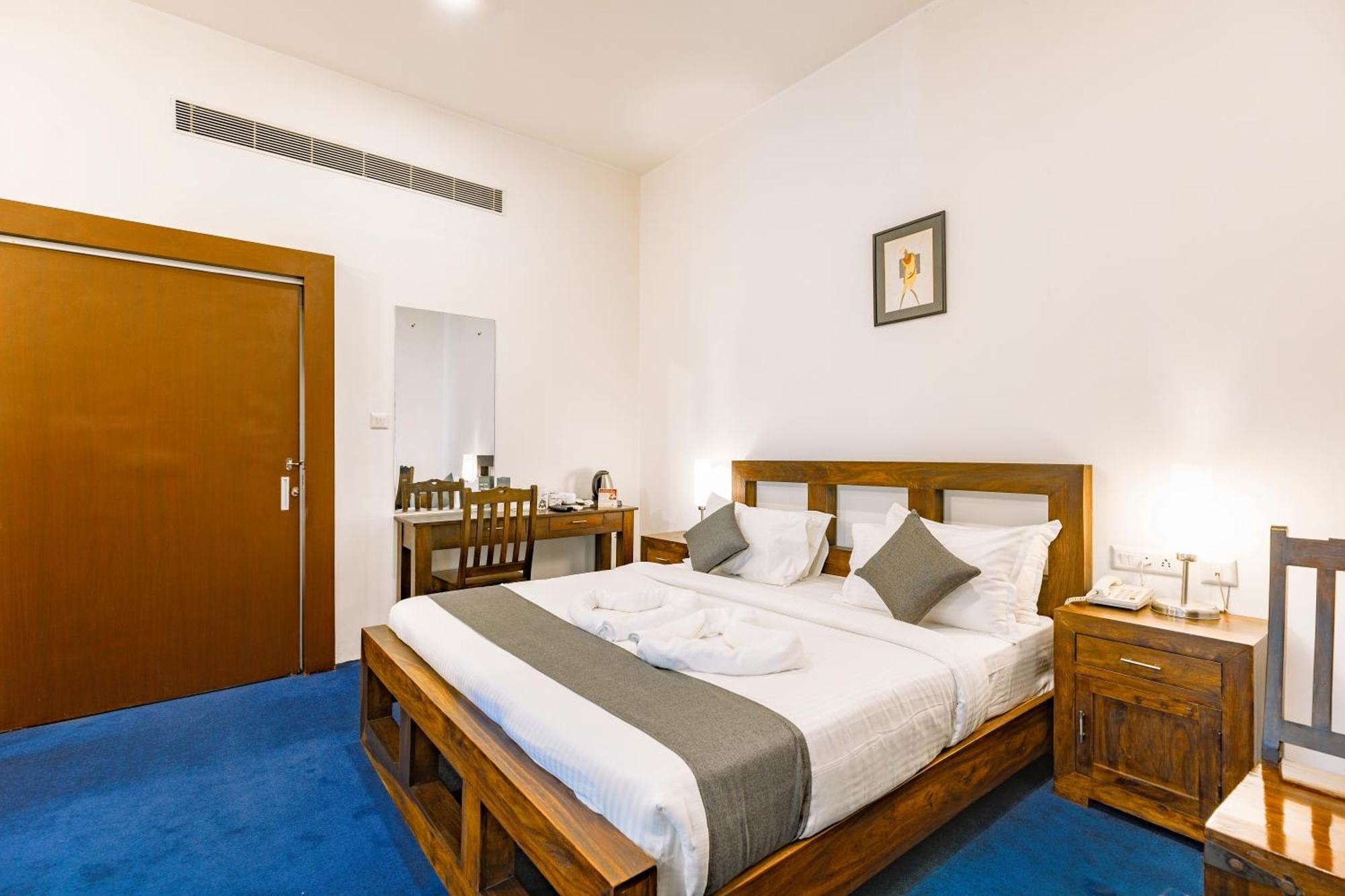 Hotel Narendra Central Muvattupuzha Exterior photo